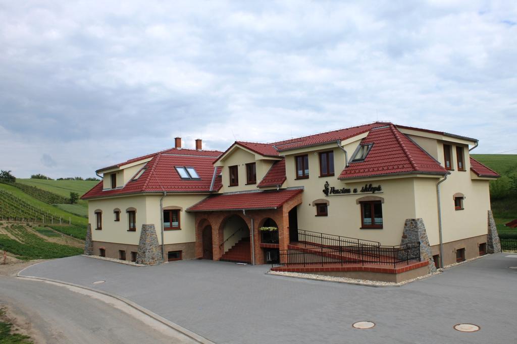 Penzion U Sklepu Hotel Hovorany Exterior foto